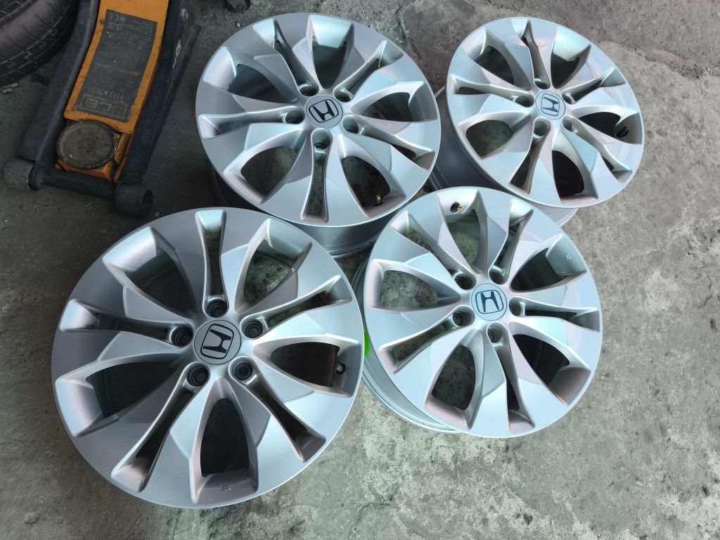 17" оригинални алуминиеви джанти за Honda Crv/