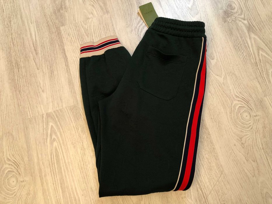 Gucci pantaloni trening L-XL, autenticI, retail price 980 euro
