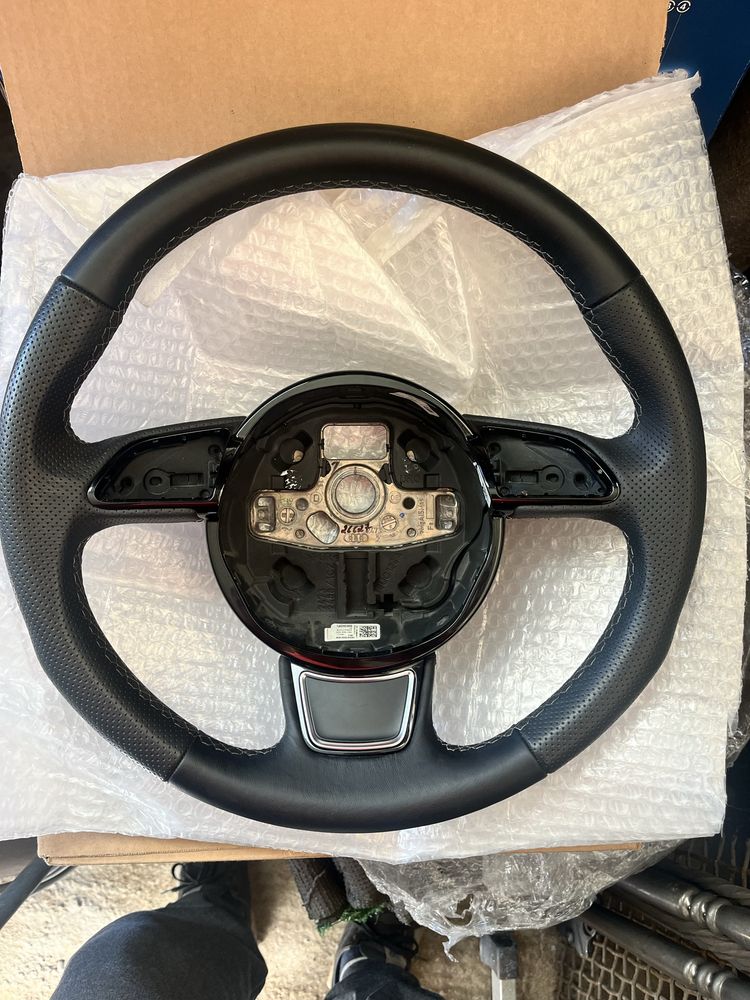 Volan audi ! Demontat dupa audi A3 8V .