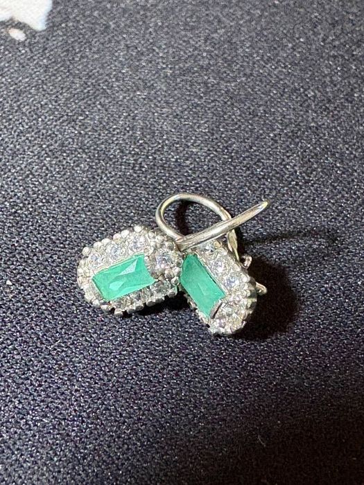 Продам серьги серебряные