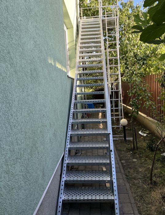 Scara exterior si interior galvanizate profesionale