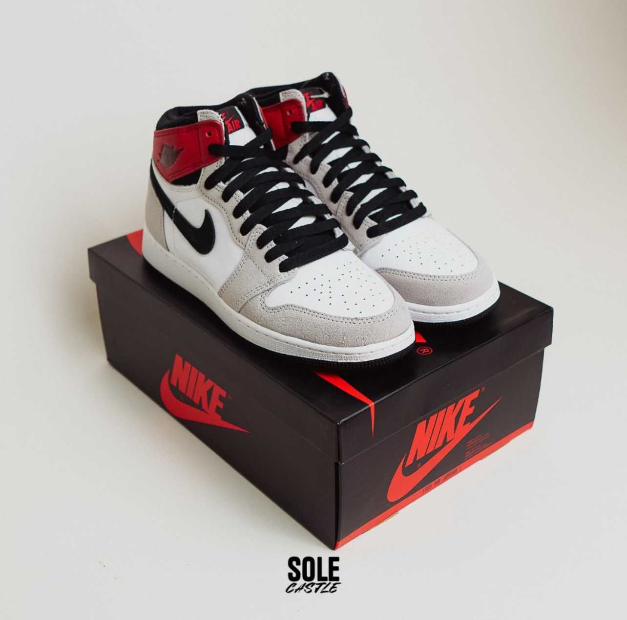 Nike Air Jordan 1 Retro High 'Light Smoke Grey'