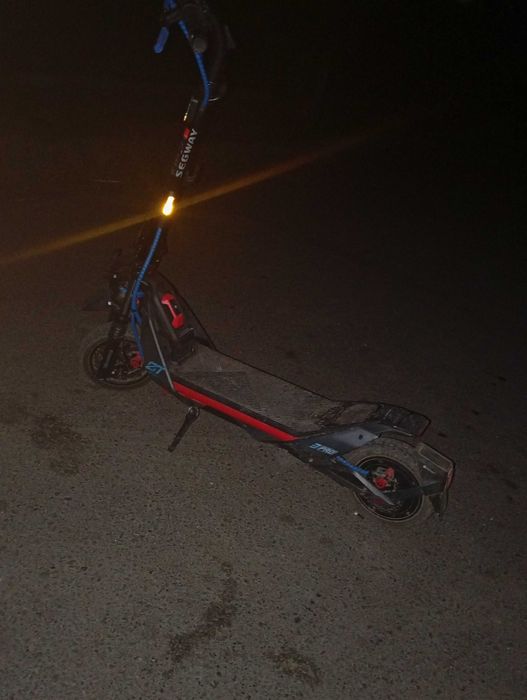 Vând trotineta electrica Ninebot Zt3 pro
