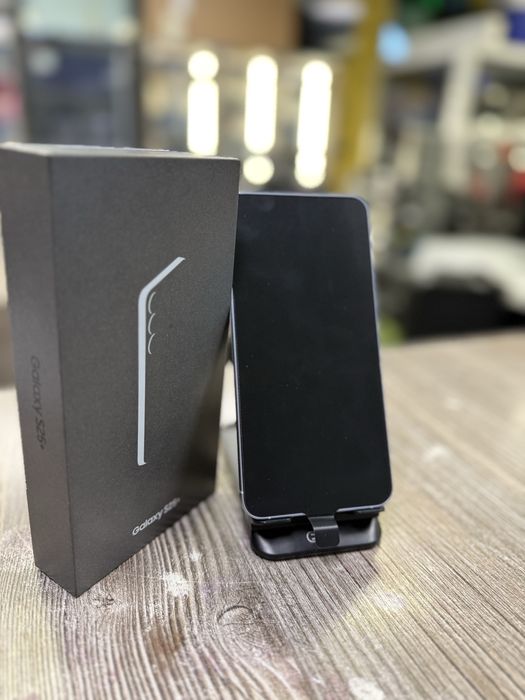 !ЧИСТО НОВ! Samsung S25 Plus 512GB