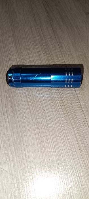 Ультрафиолетовый фонарик