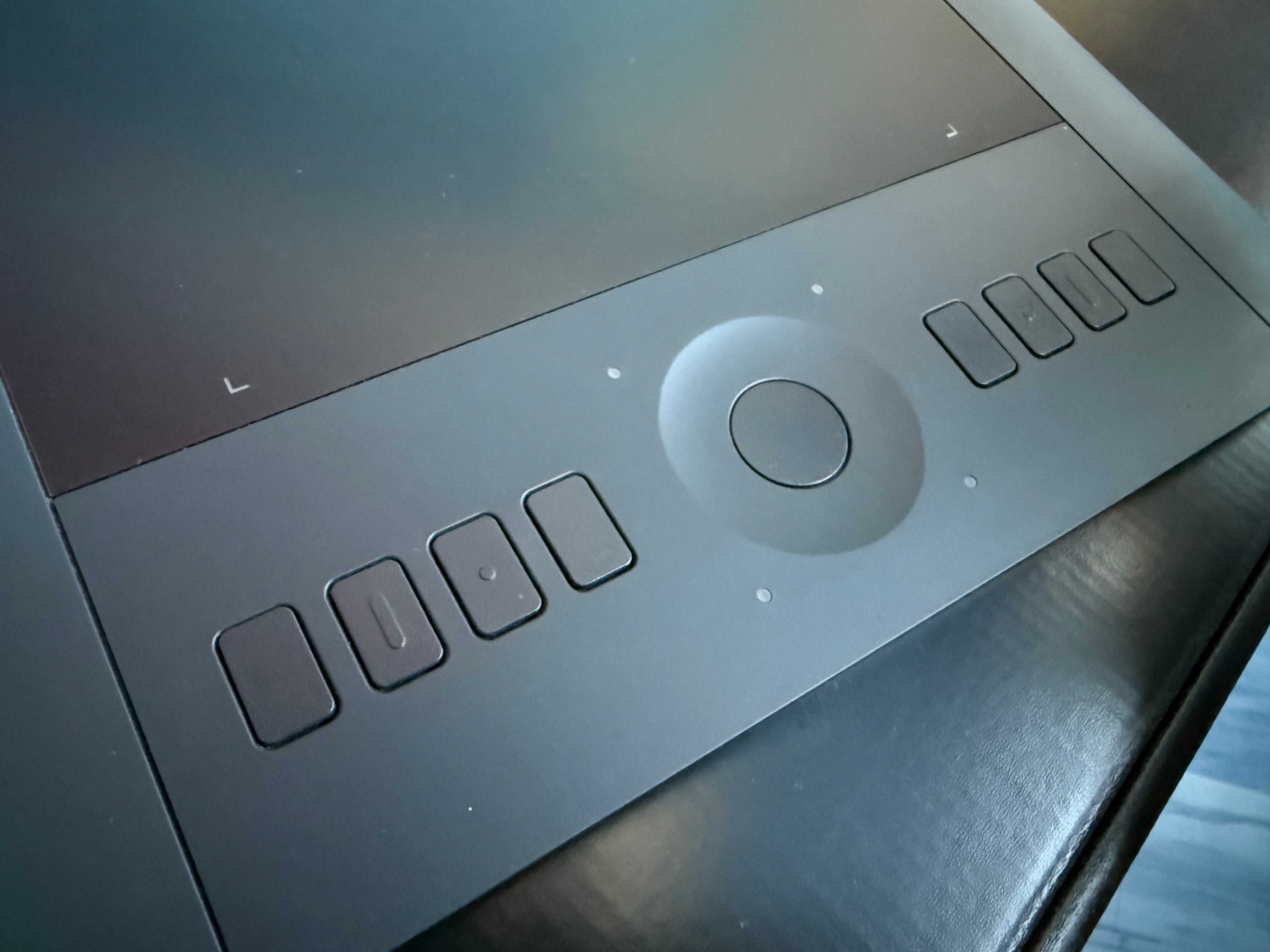 Графичен таблет Wacom Intuos Pro M
