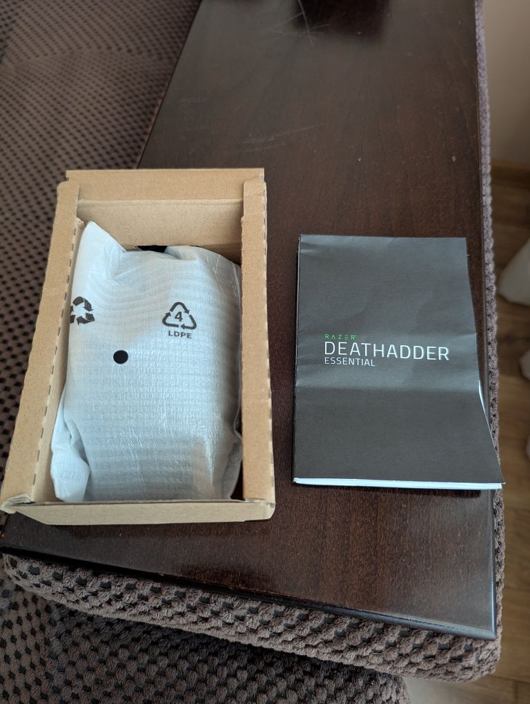 Мишка Razer Deathadder Essential