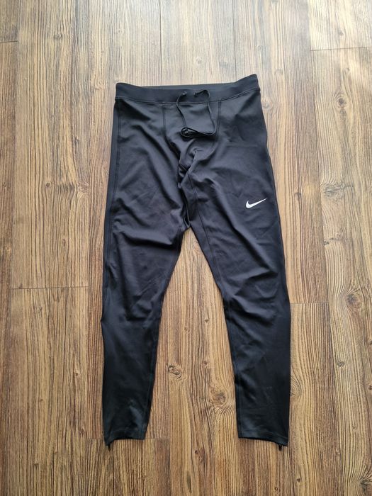 Страхотен  мъжки клин NIKE размер M