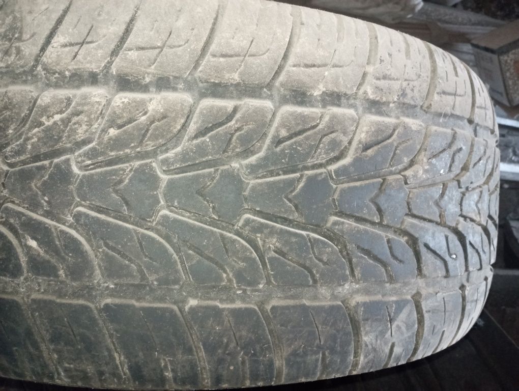 Продается летный резина 285/60/R18 4 шт в комплекте
