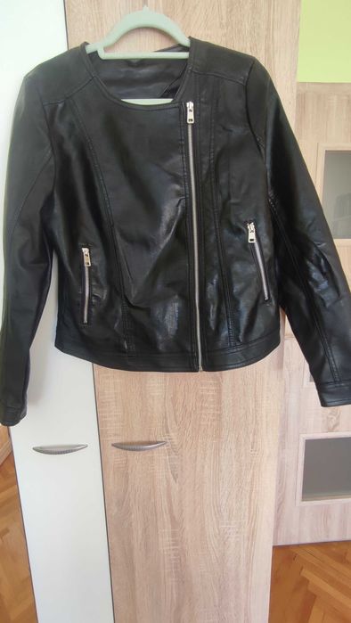 Дамско кожено яке