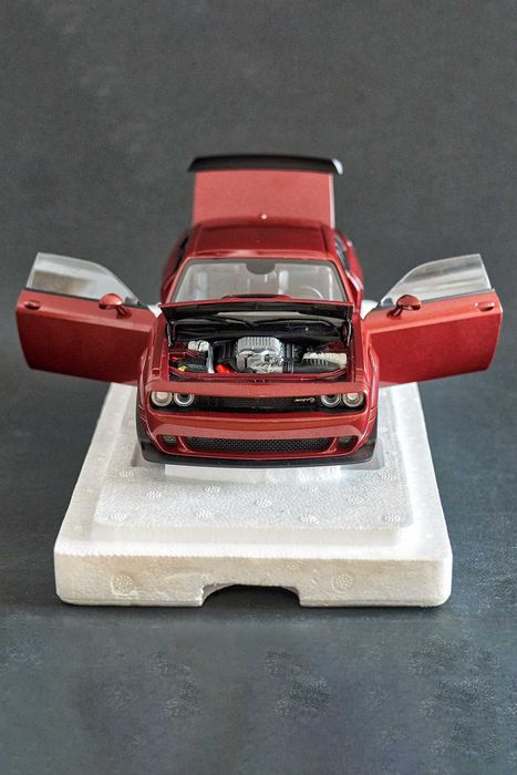 Vand macheta 1:18 Dodge Challenger SRT Hellcat Widebody 2018 AutoArt