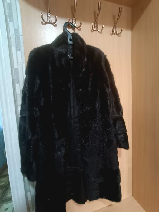 Продам Норковую шубу