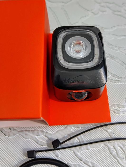 Супер ярък заден велостоп със стоп функция Magicshine SeeMee 200 V2