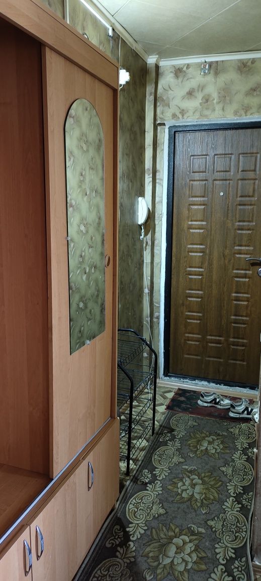 Продам 3-ную квартиру переделанную в 2-ку