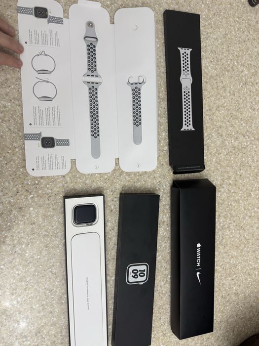 Apple watch SE Nike edition