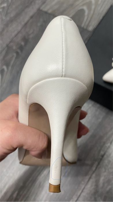 Pantofi albi piele Musette