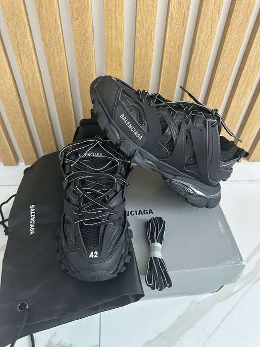 Balenciaga Track Black