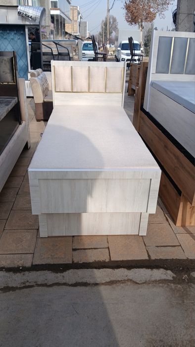 1 kishili Karavotlar