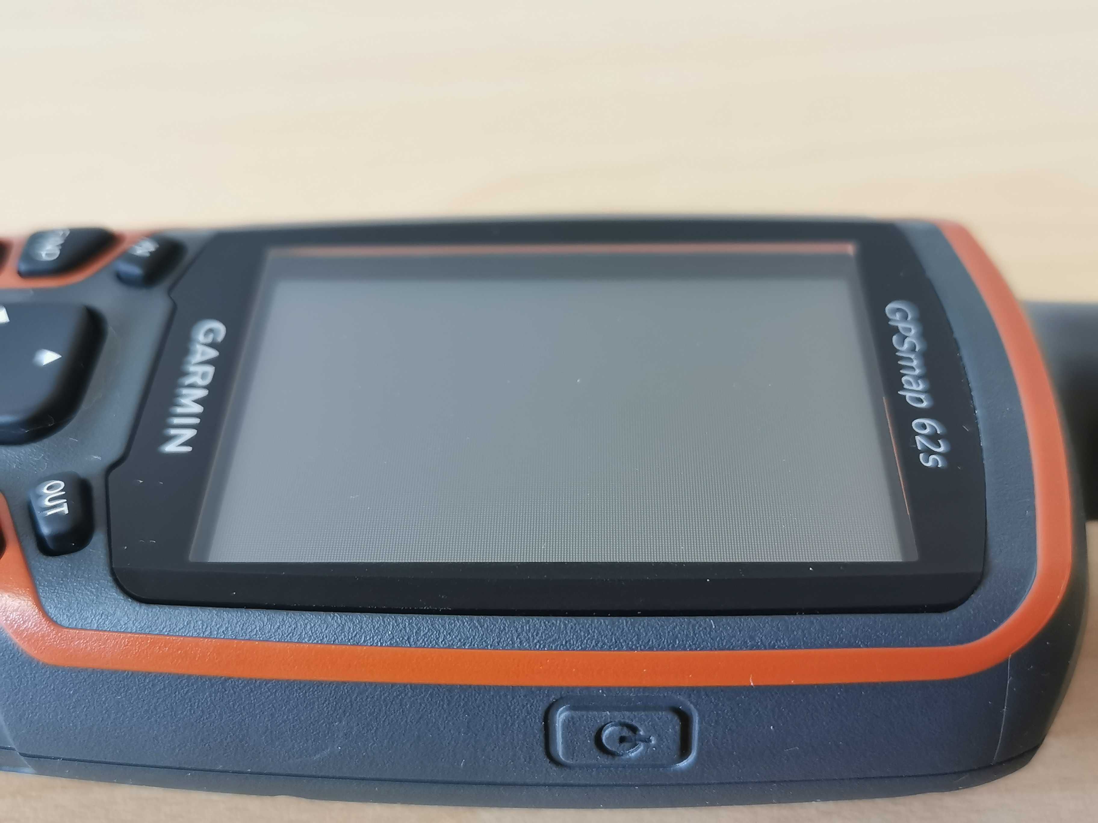 Garmin GPSMAP 62s туристичен ръчен навигатор с бонус два Garmin калъфа