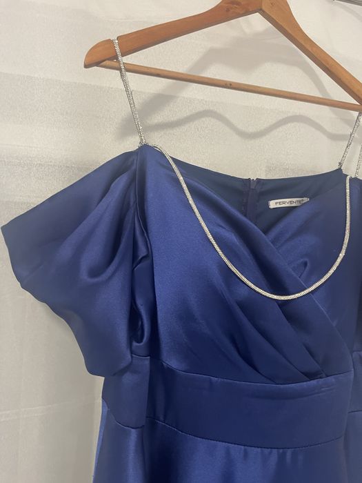 Rochie albastra evenimente