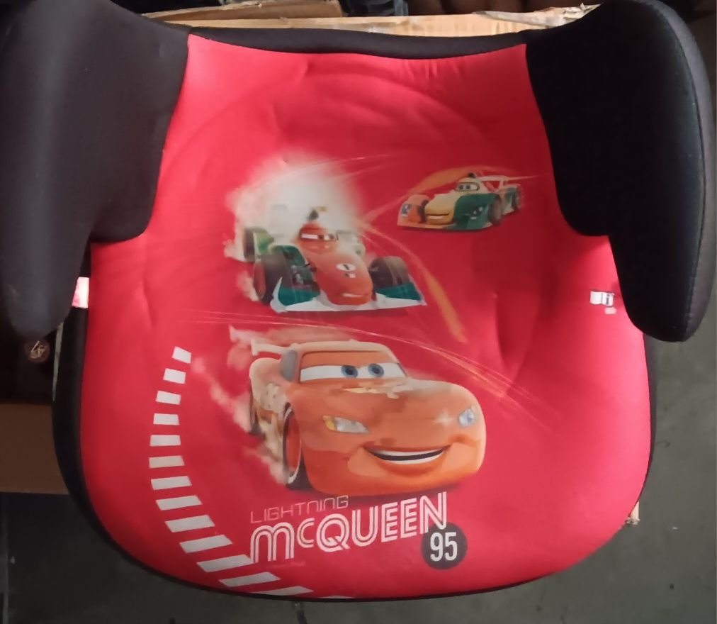 Vând înălțor scaun auto - Fulger McQueen