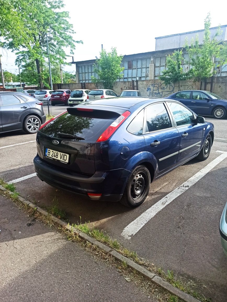 Ford focus 1,6 benzină, an 2006