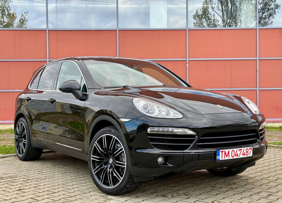 Porsche Cayenne Diesel•3.0 V6 TDI 245 CP•Tiptronic 8+1•4x4•Piele Neagra•Xenon