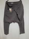 Pantaloni trening asimetrici