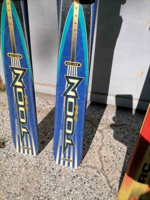 Продавам Марков и ски