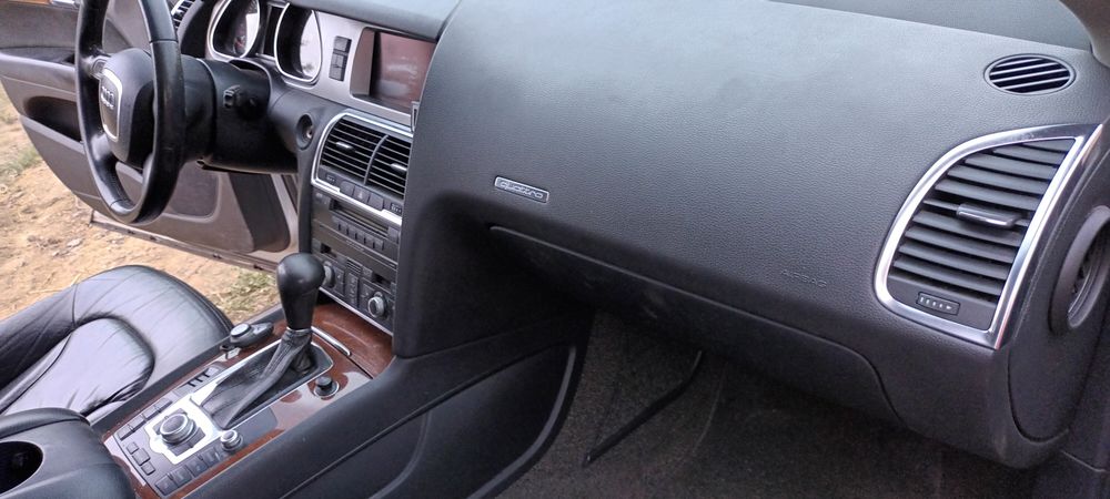 Audi Q7 3.0 TDI.  НА ЧАСТИ.