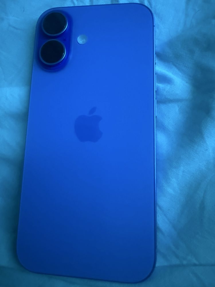 Iphone16 128gb перфектен
