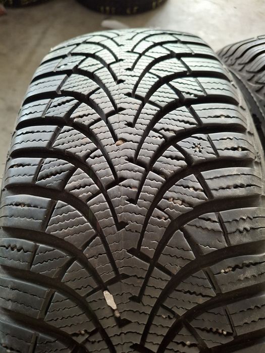 2 Anvelope de iarnă 205 60 r16 Goodyear