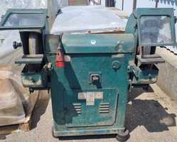 Polizor Industrial  5,5KW  1983  Polizor dublu de banc 
GISAG SE 2x500