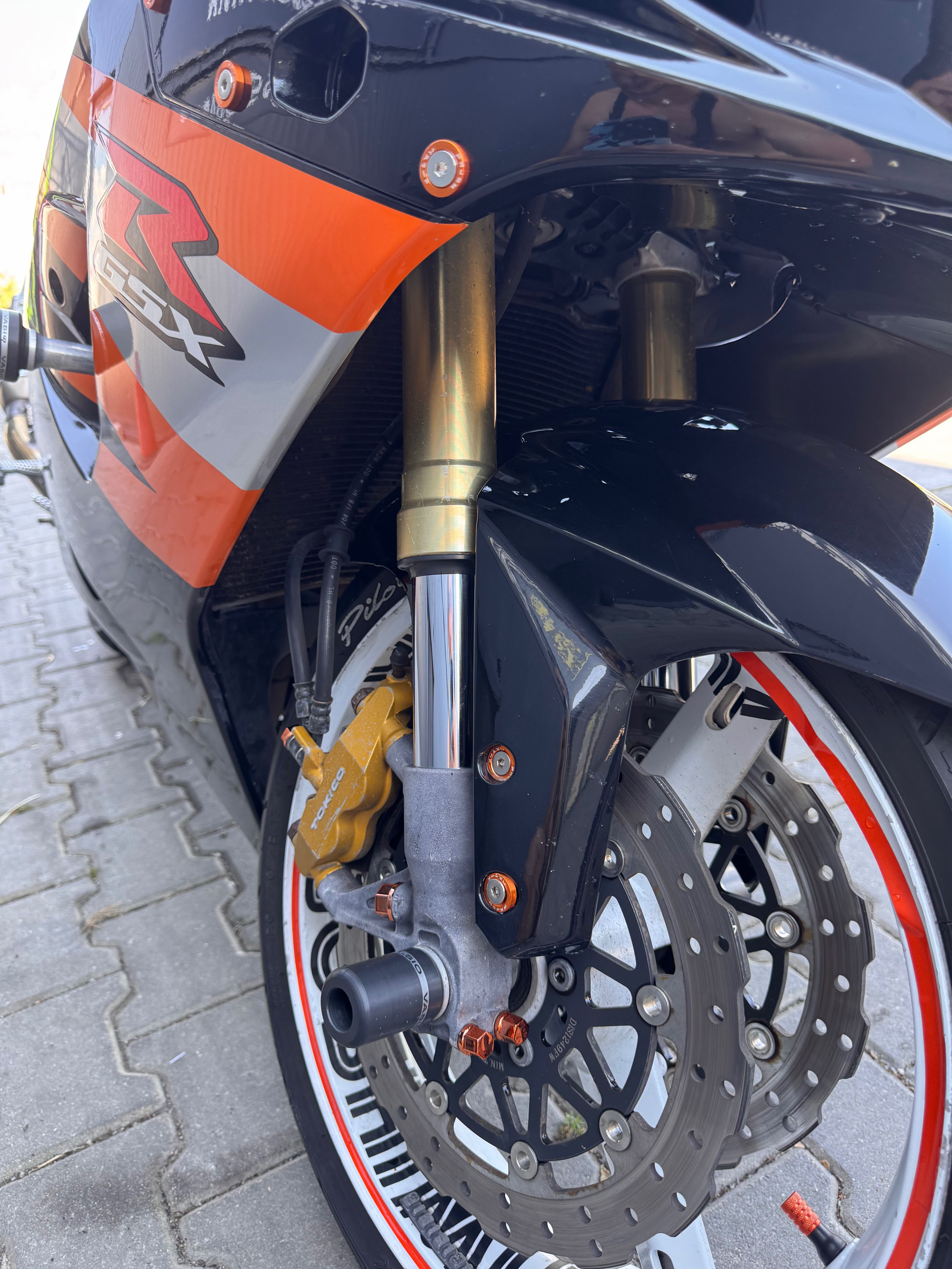 Продавам Suzuki GSX-R 600