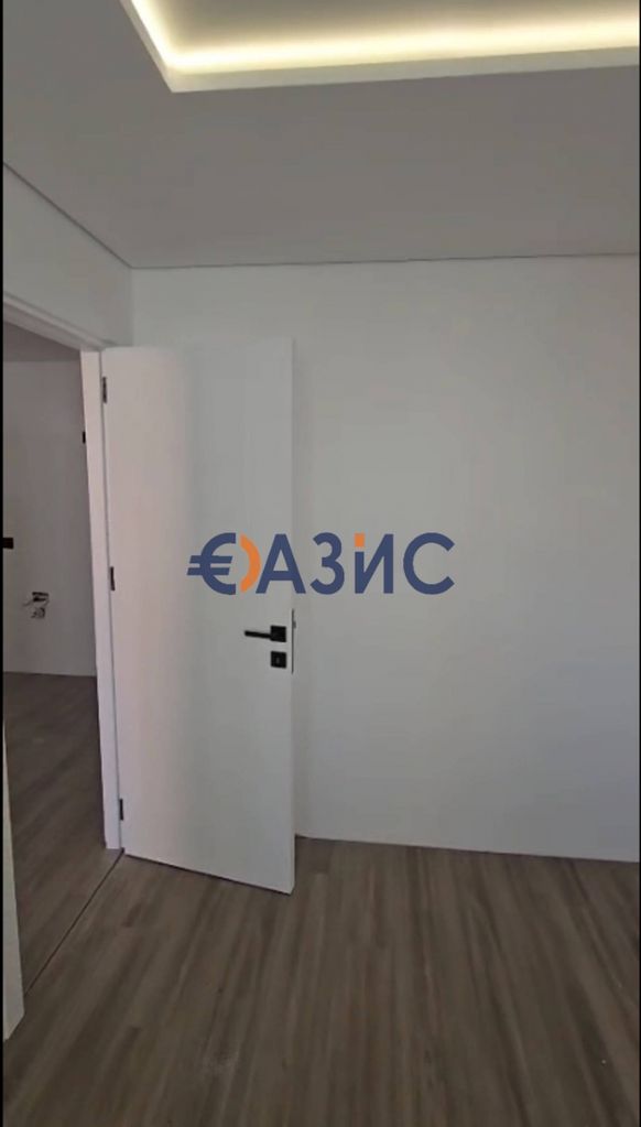 Продава се Двустаен апартамент в к.к. Слънчев бряг - 43 кв.м за 2303 €/кв.м - Снимка #11