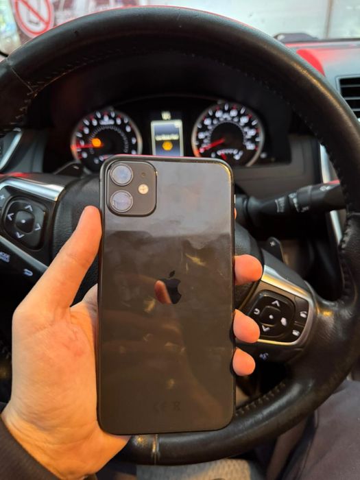 Iphone 11 сост идеал есть торг