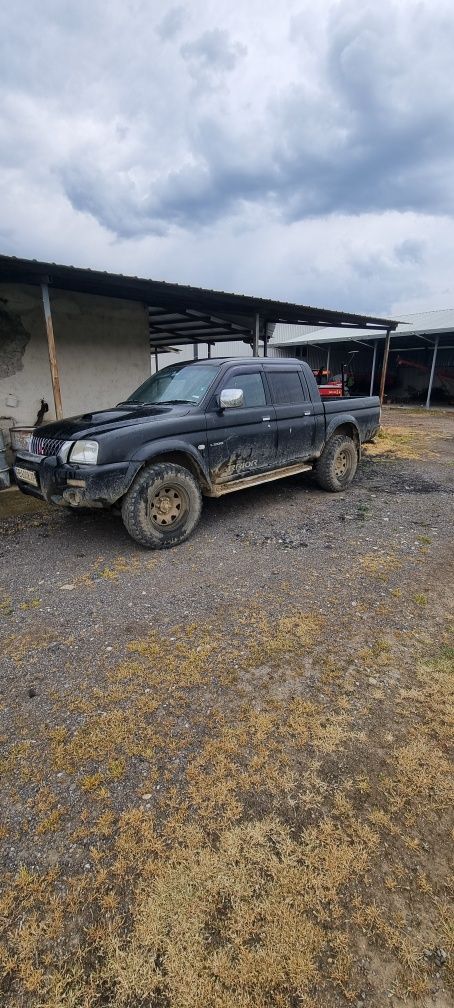 Mitsubishi  L200