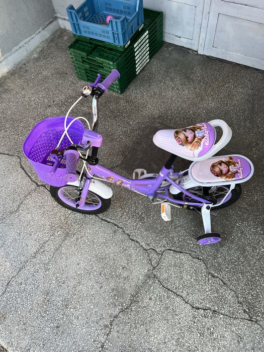 Vand bicicleta pe 2 si 3 roti,trotineta,casca  m 48-52 si 2 masinute