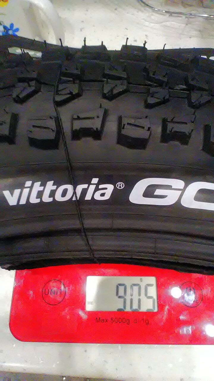 Продавам нови гуми за велосипед Vitoria Goma - 55 лв.