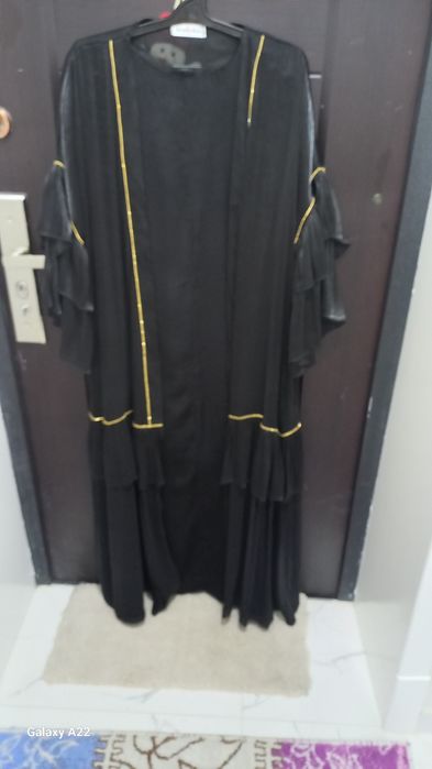 Koyne vecherniy oq bitasi abaya