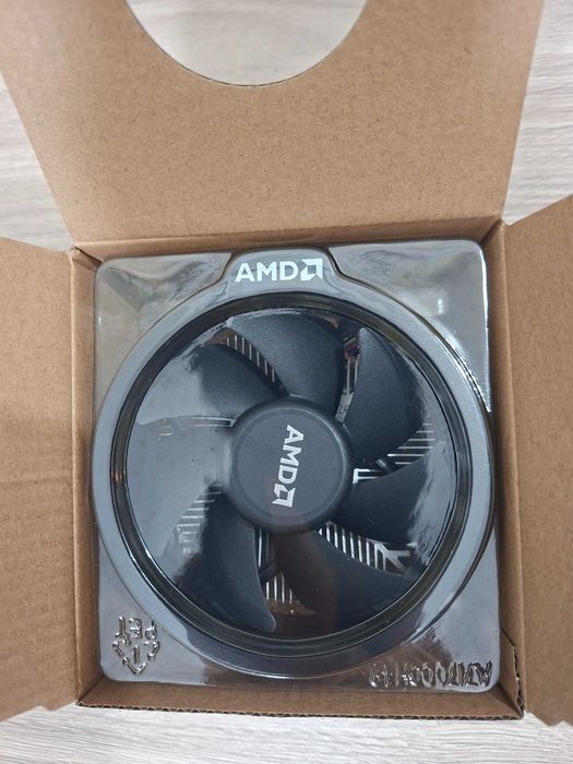 Procesor AMD Ryzen 5 2600 + Cooler