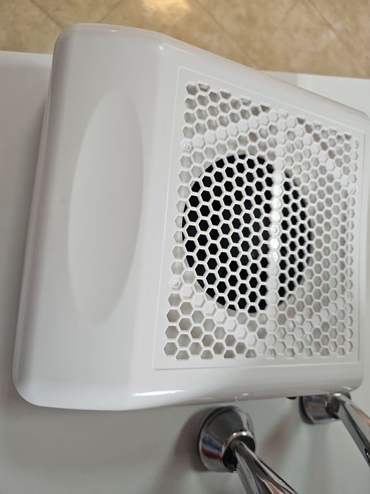 Прахоуловител за маникюр