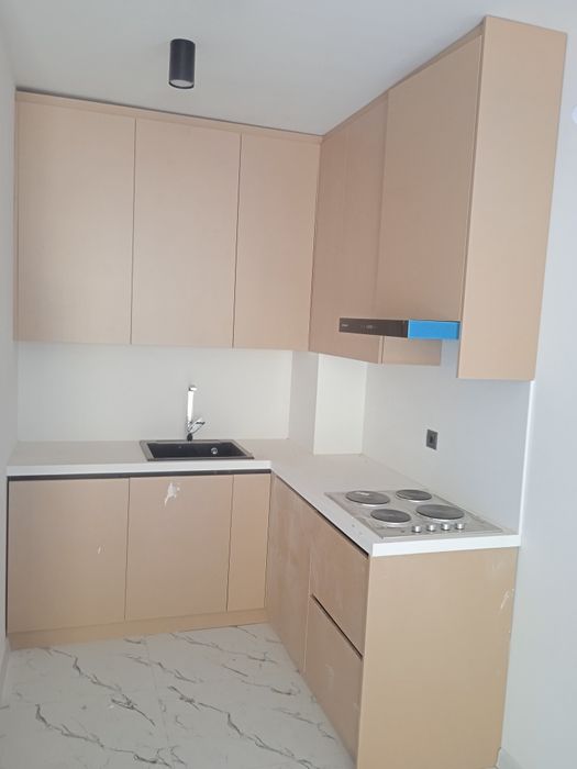 Кухня мебель сотилади