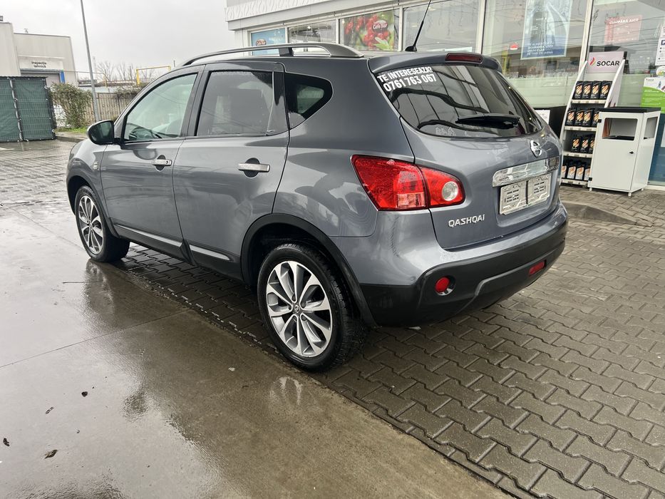 Nissan qasqai  4x4 la buton