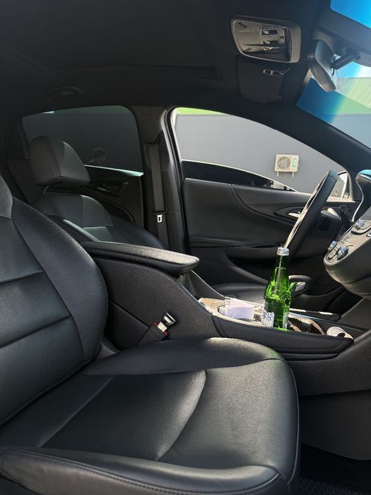 Malibu 2 Premier Yili-2022 AvtoKredit 1 kunda toza moshina