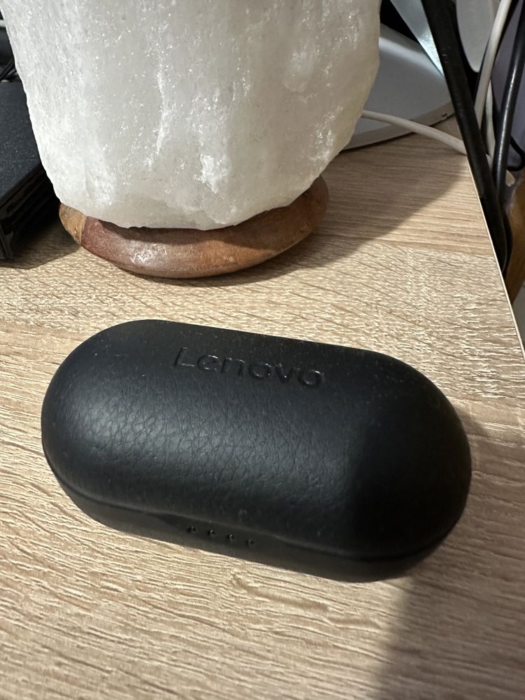 Безжични слушалки Lenovo