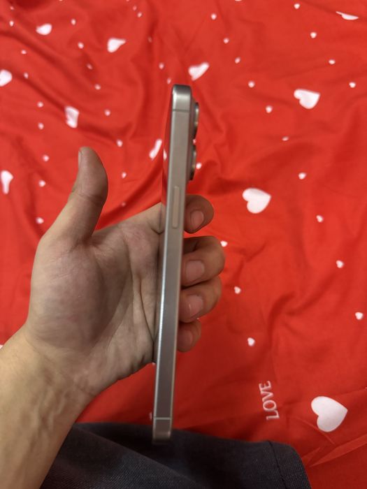 Iphone 15 pro max silver