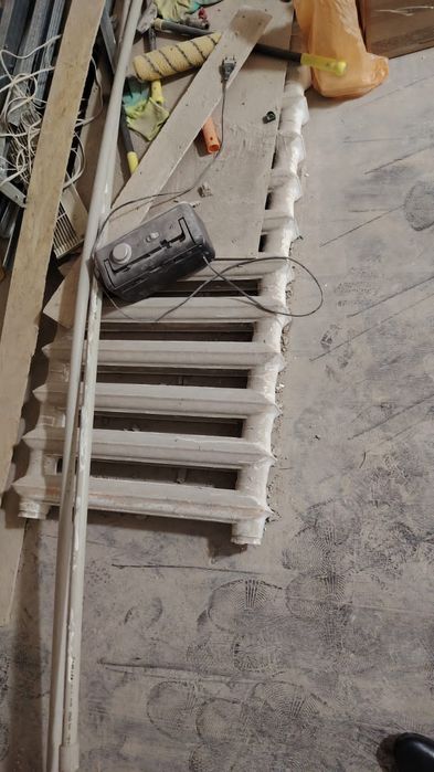 Продам чугунный батареи