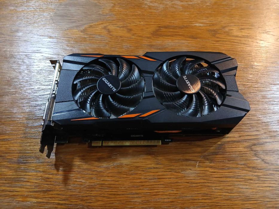 Nvidia GTX 1050 - GIGABYTE WindForce 2X OC