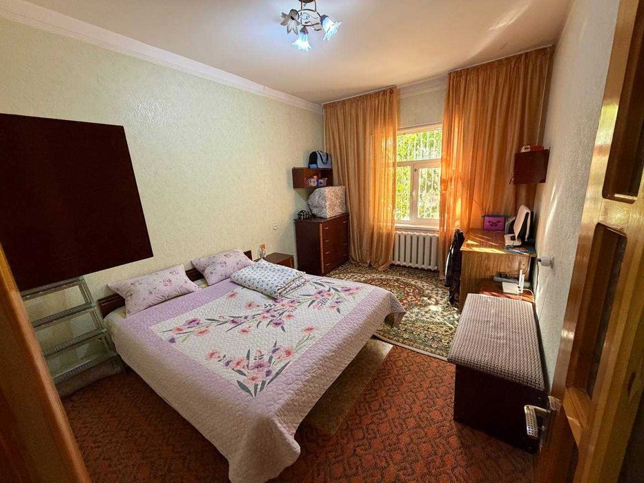 Продаётся 2х комн квартира на 1 этаже Ор-р 6 микрорайон Узбегим